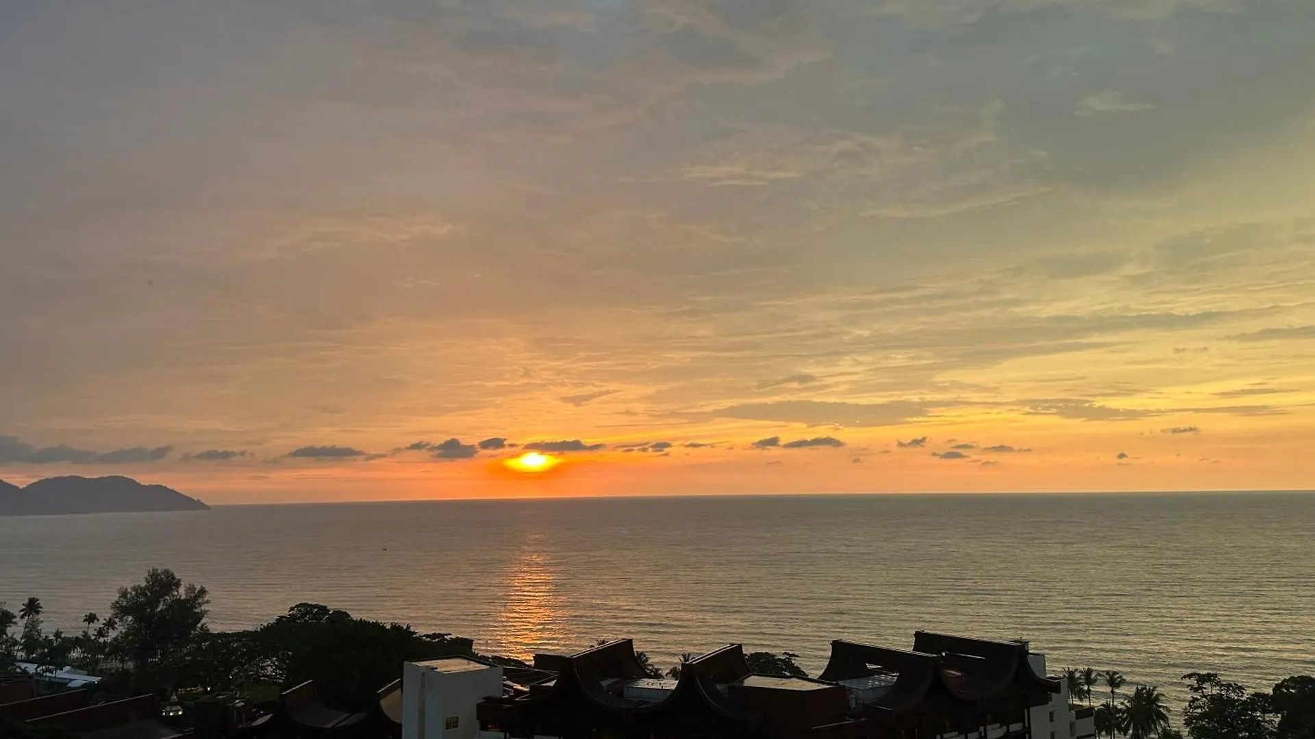 Seaview Resort バツーフェリンギビーチ アパート